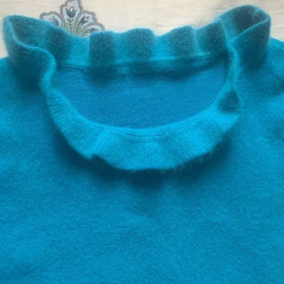 Vintage Romantic Ruffle Sweater - Picture 4 of 4